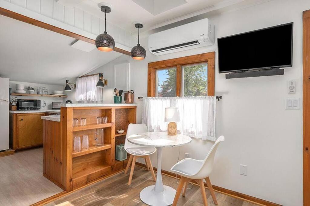 2Min Walk Downtown - Outdoor Patio - Pet Friendly Villa Saugatuck Ngoại thất bức ảnh